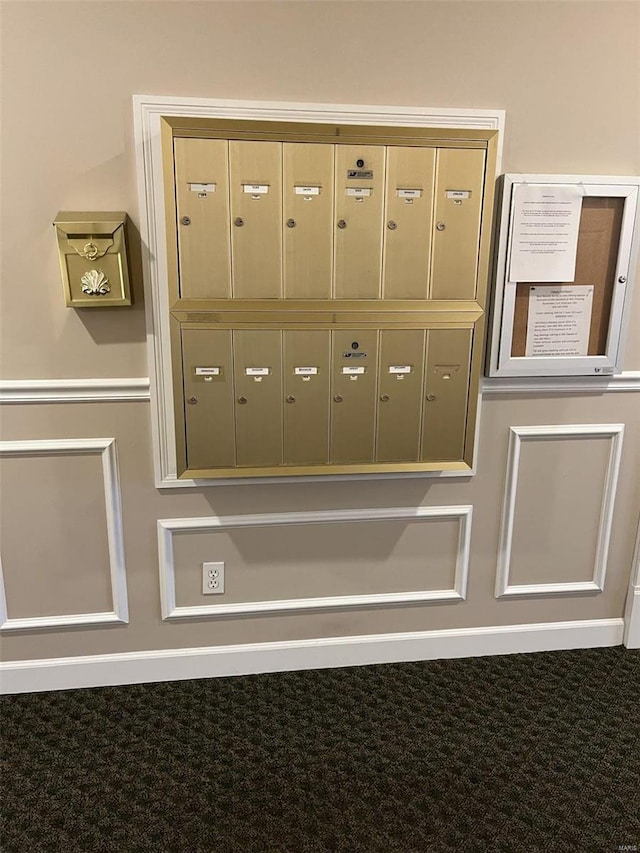 room details with mail boxes