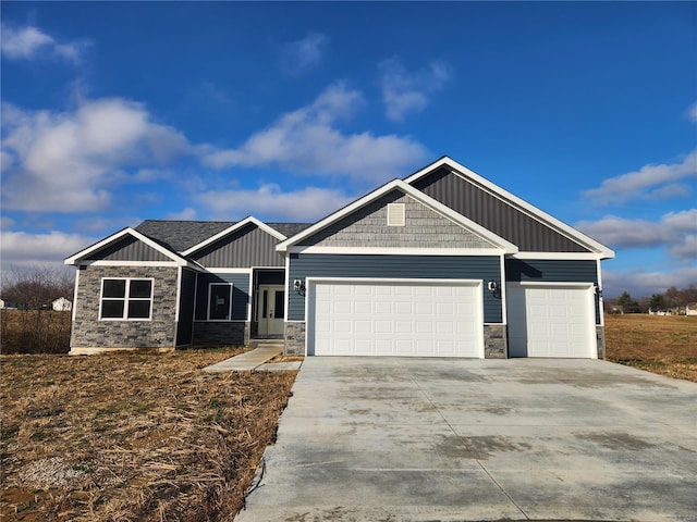 craftsman-style house featuring a garage