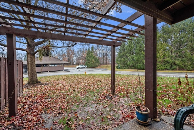 view of yard with a pergola