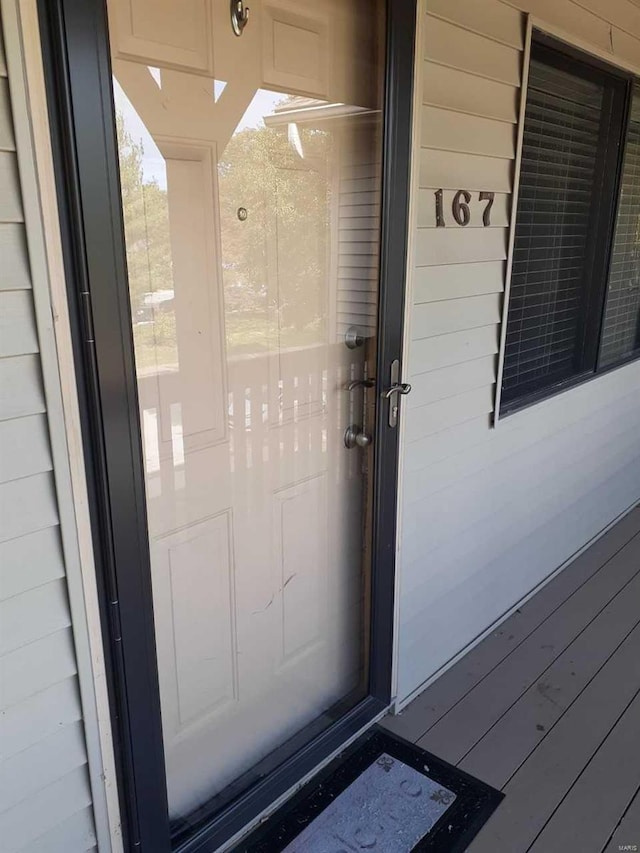 view of entrance to property