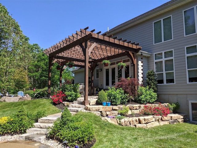 view of yard featuring a pergola