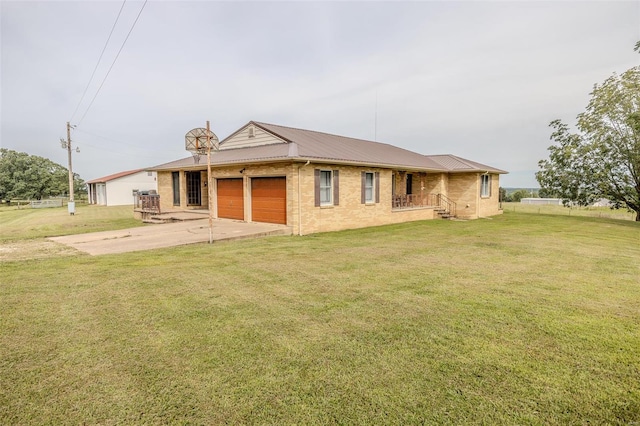 view of front of house with a front yard