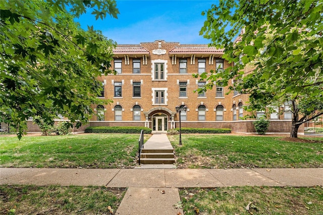 view of building exterior