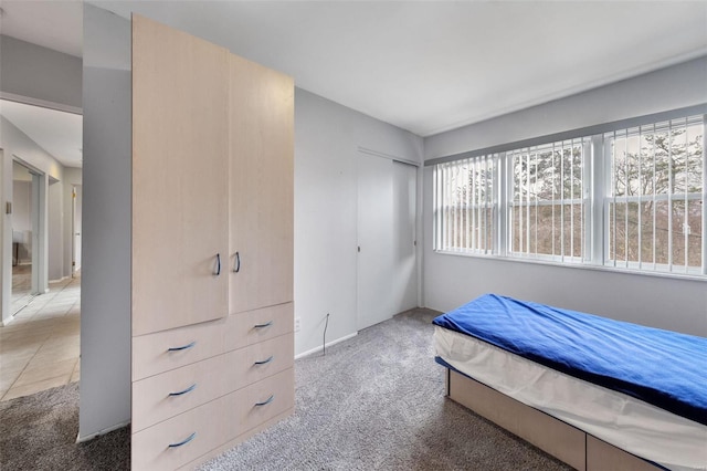 bedroom with carpet flooring