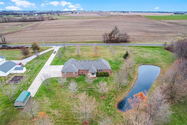 bird's eye view featuring a rural view and a water view