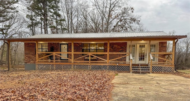 exterior space with a porch