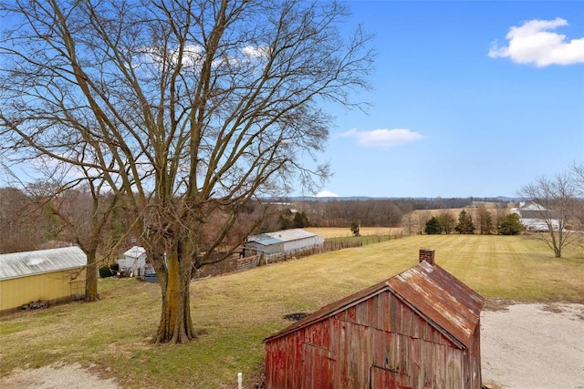 view of yard featuring a rural view