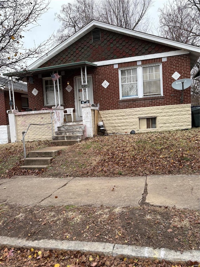 view of front facade featuring covered porch