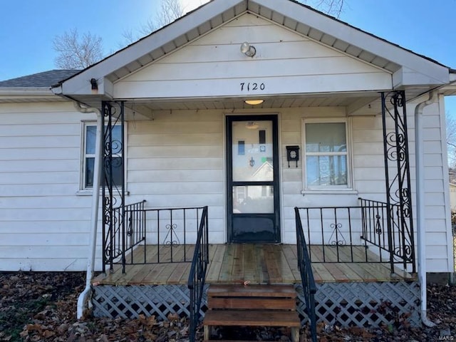 view of front of house featuring a porch