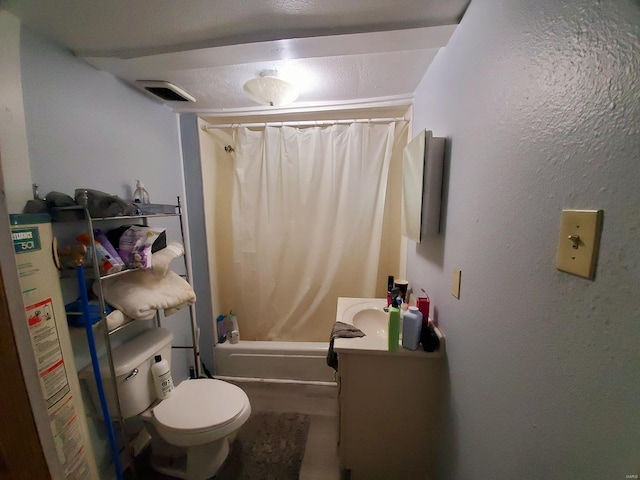 bathroom featuring a textured wall, toilet, visible vents, water heater, and shower / bath combo with shower curtain