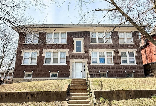 view of front facade with brick siding