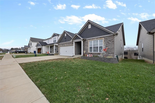 view of front of property featuring a front lawn