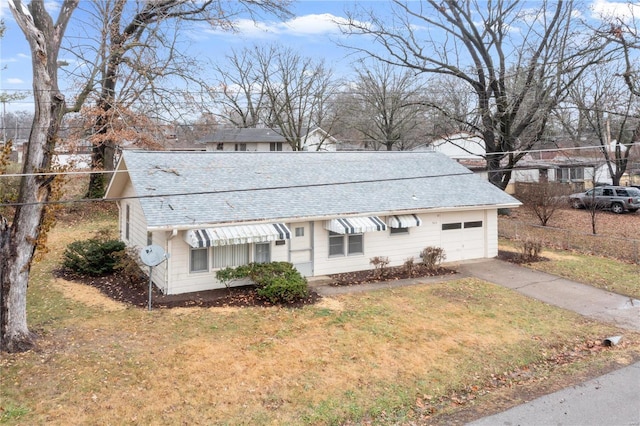 view of front of house with a front yard