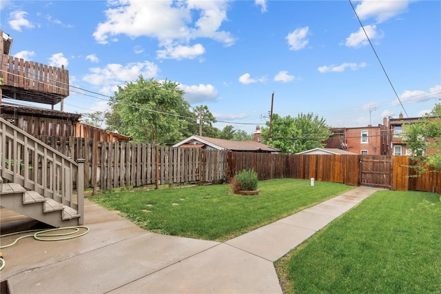 view of yard with a patio area