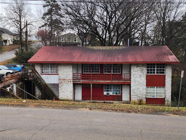 view of building exterior