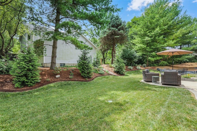 view of yard with a patio area