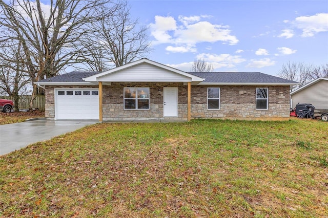 ranch-style house featuring a front lawn and a garage