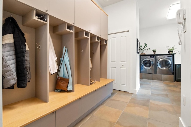 mudroom featuring washer and dryer