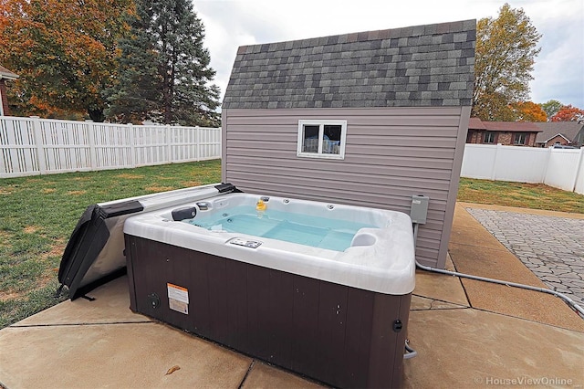 view of patio featuring a hot tub