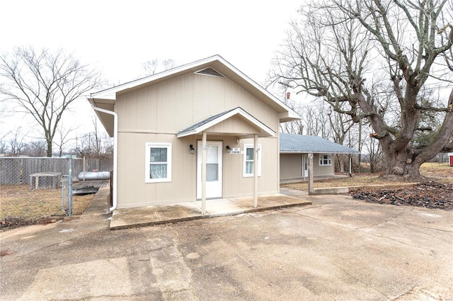 view of front of property with fence