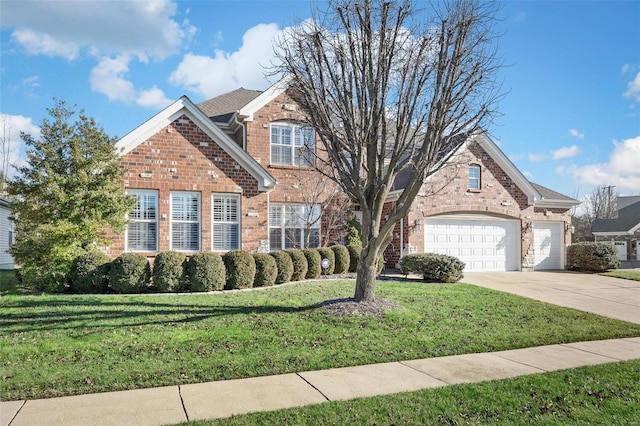 view of front of property with a front lawn