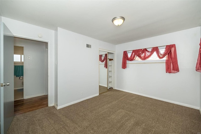 spare room with carpet flooring