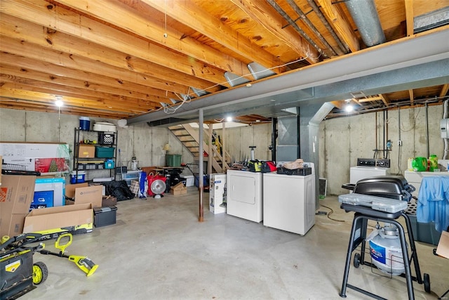 basement featuring washing machine and dryer