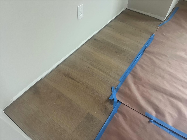 room details featuring wood-type flooring