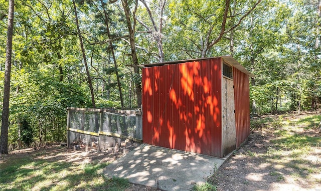 view of outbuilding