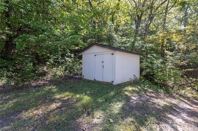 view of outbuilding