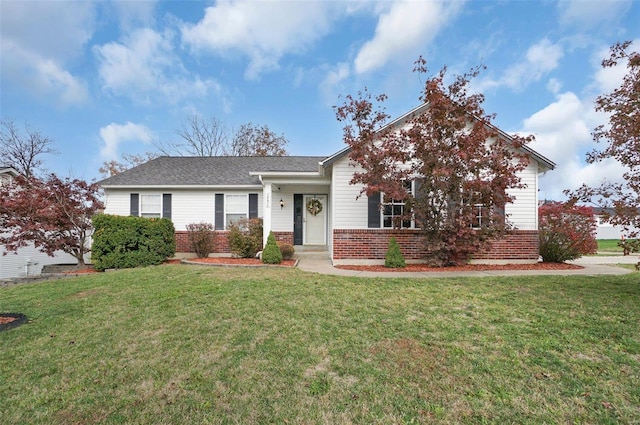 view of front facade with a front yard