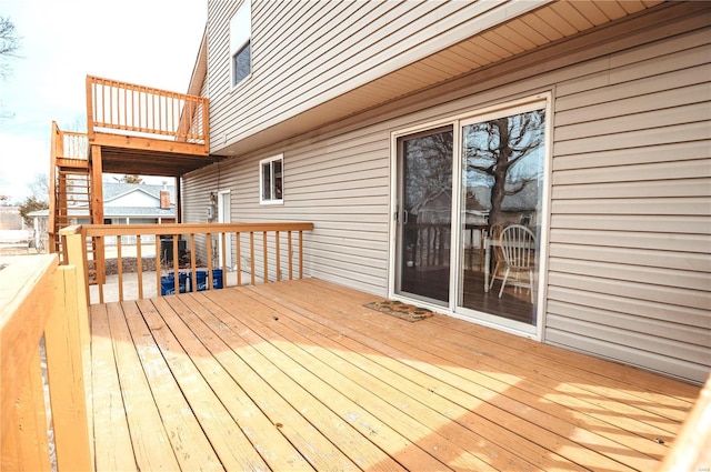 deck with stairway