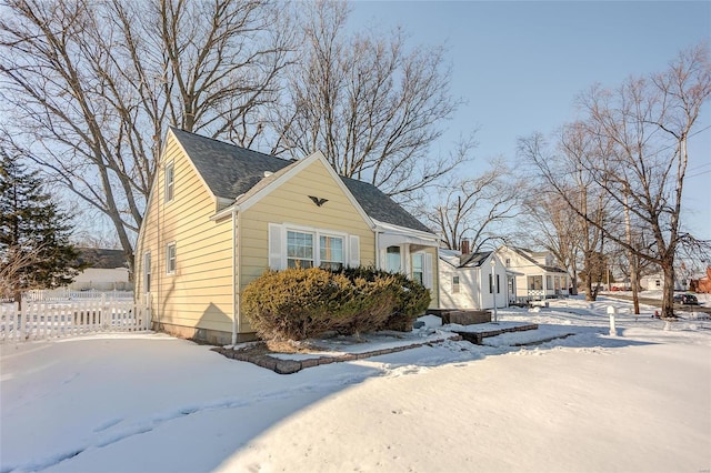 view of front of property