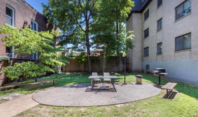 view of yard with a patio area