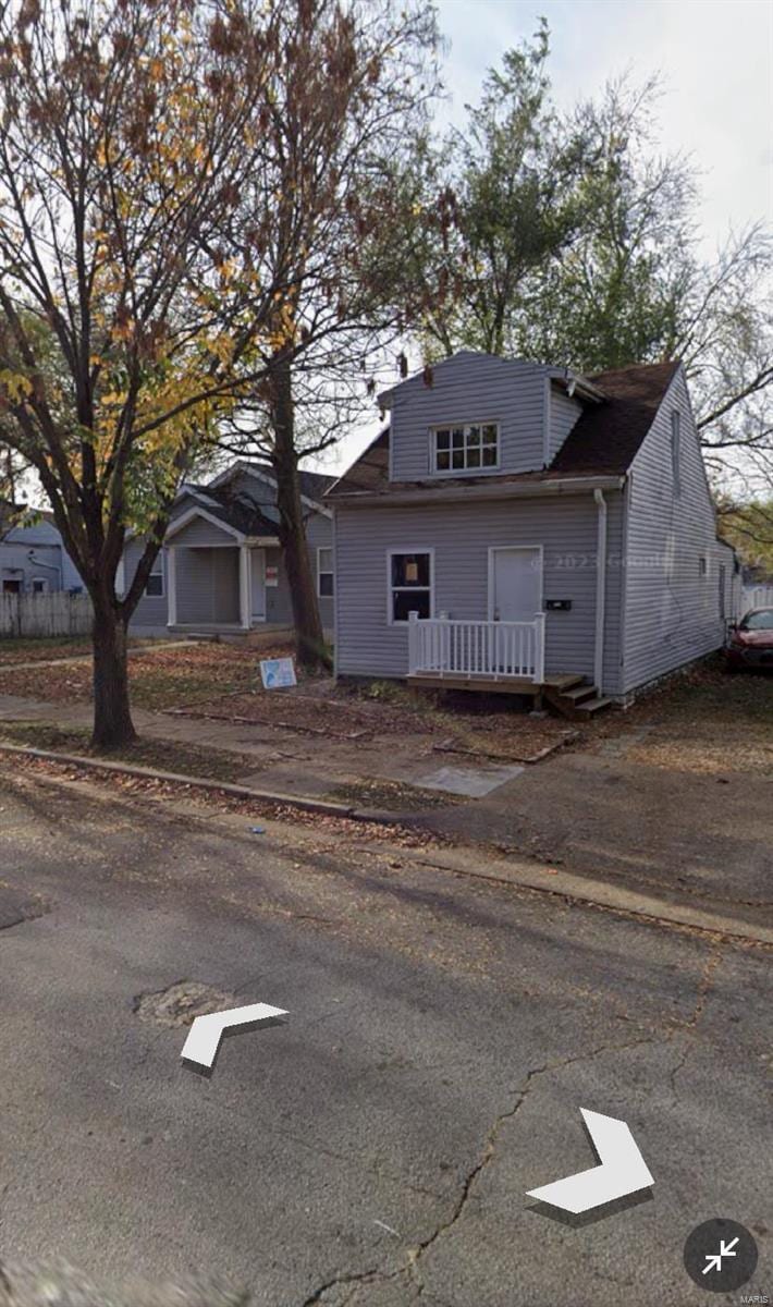 view of front of home