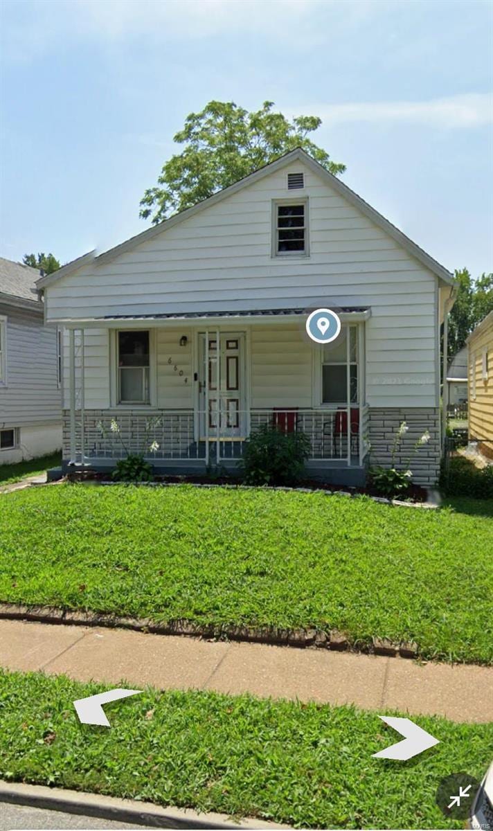 view of front of house