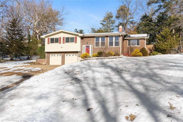 view of front facade with a garage