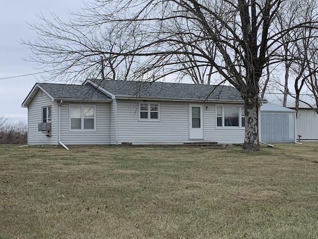 view of front of house featuring a front yard