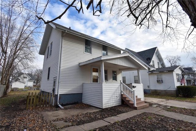 view of front facade with covered porch