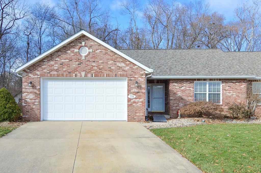 view of front facade with a garage