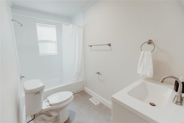 full bathroom with tile patterned flooring, toilet, shower / bathtub combination with curtain, and sink