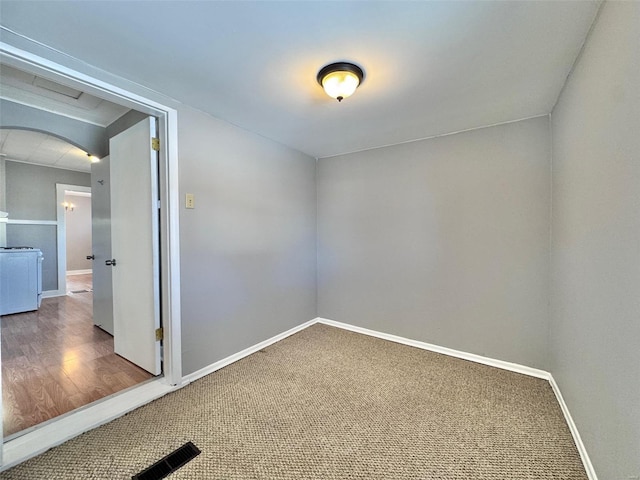 view of carpeted spare room