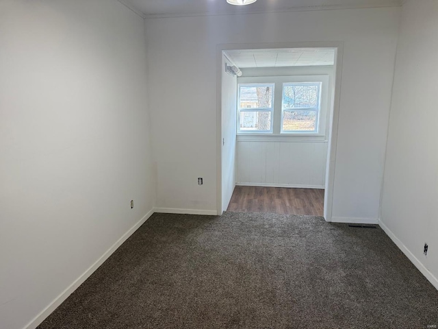 view of carpeted spare room