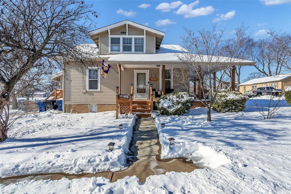 view of front of home featuring a porch