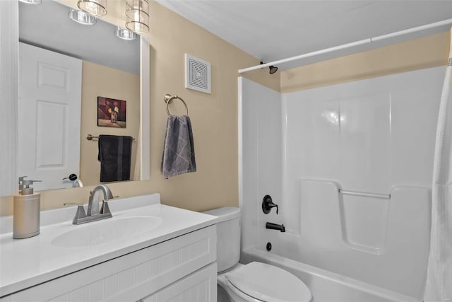 full bathroom with toilet, shower / bathtub combination with curtain, and vanity