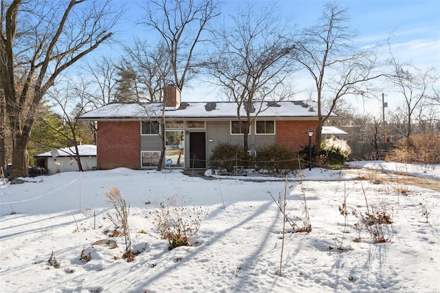 view of front of property