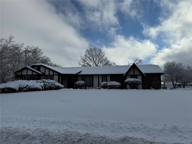 view of front of house