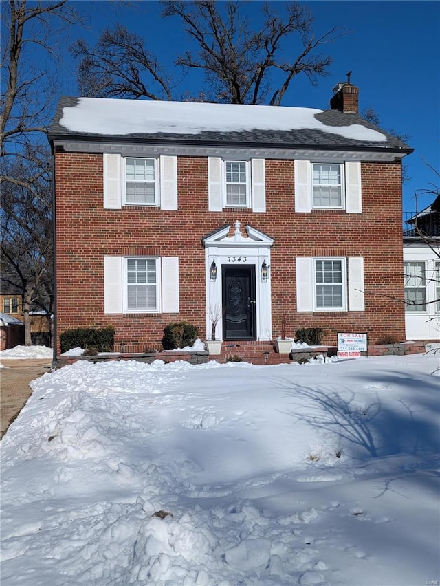 view of colonial inspired home