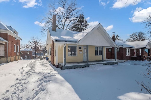 view of front of property with covered porch