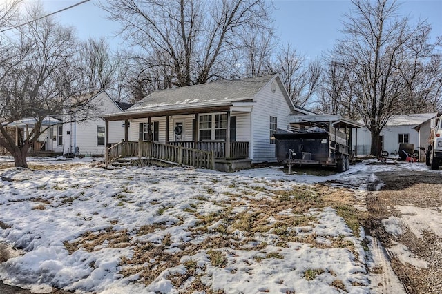 bungalow-style house featuring covered porch